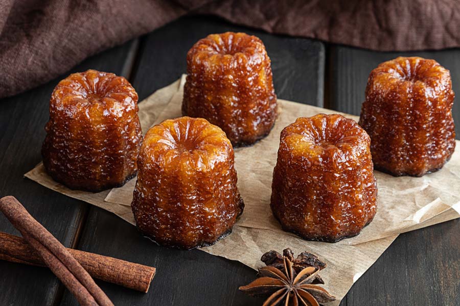 Canelés de Bordeaux